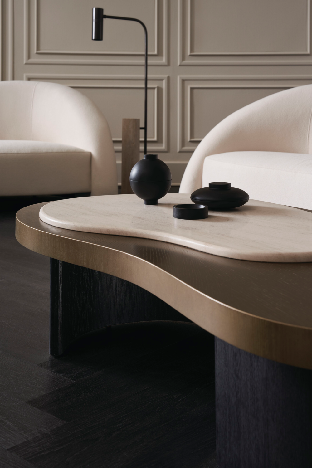 Biała sofa o swobodnym kształcie | Ruch Caracole | Caracole.eu.com