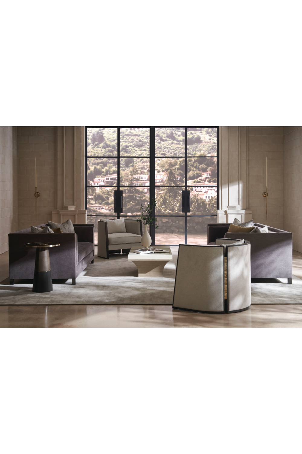 Brązowa klasyczna sofa | Caracole Tuxedo | Caracole.eu.com