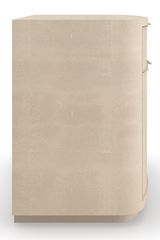 Kremowa szafka nocna Shagreen | Caracole Simply Perfect | Caracole.eu.com
