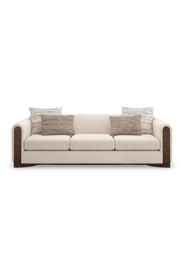 Kremowa aksamitna sofa | Caracole Dimitri | Caracole.eu.com