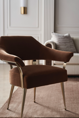 Kremowa aksamitna sofa | Caracole Dimitri | Caracole.eu.com