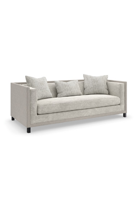 Jasnoszara sofa | Caracole Tuxedo | Caracole.eu.com